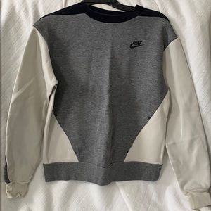 Nike crew neck sweatshirt